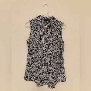Attention Sleeveless Blouse in Small Cheetah Print Size S